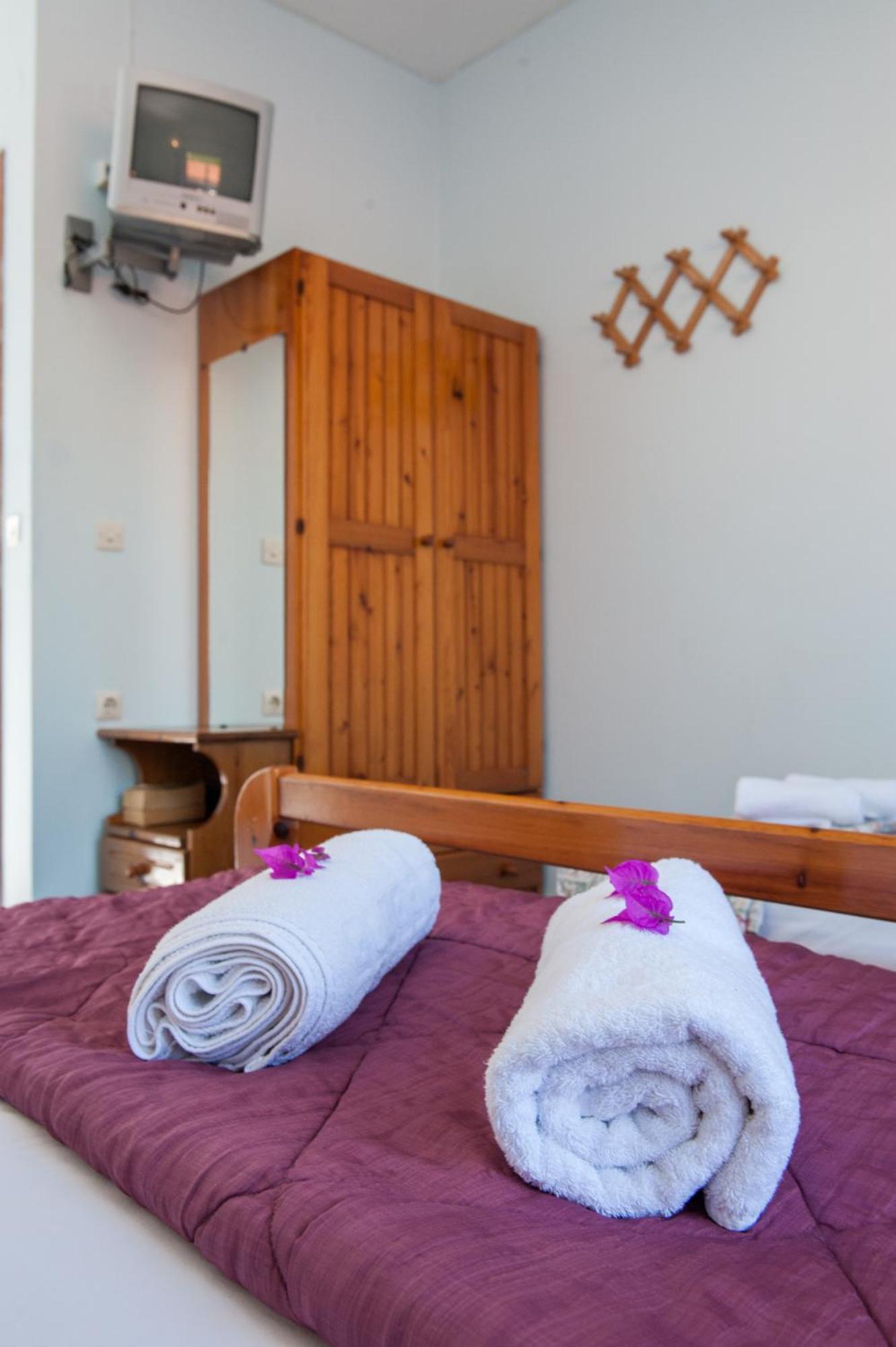 Dina Studios Kalamákion Chambre photo
