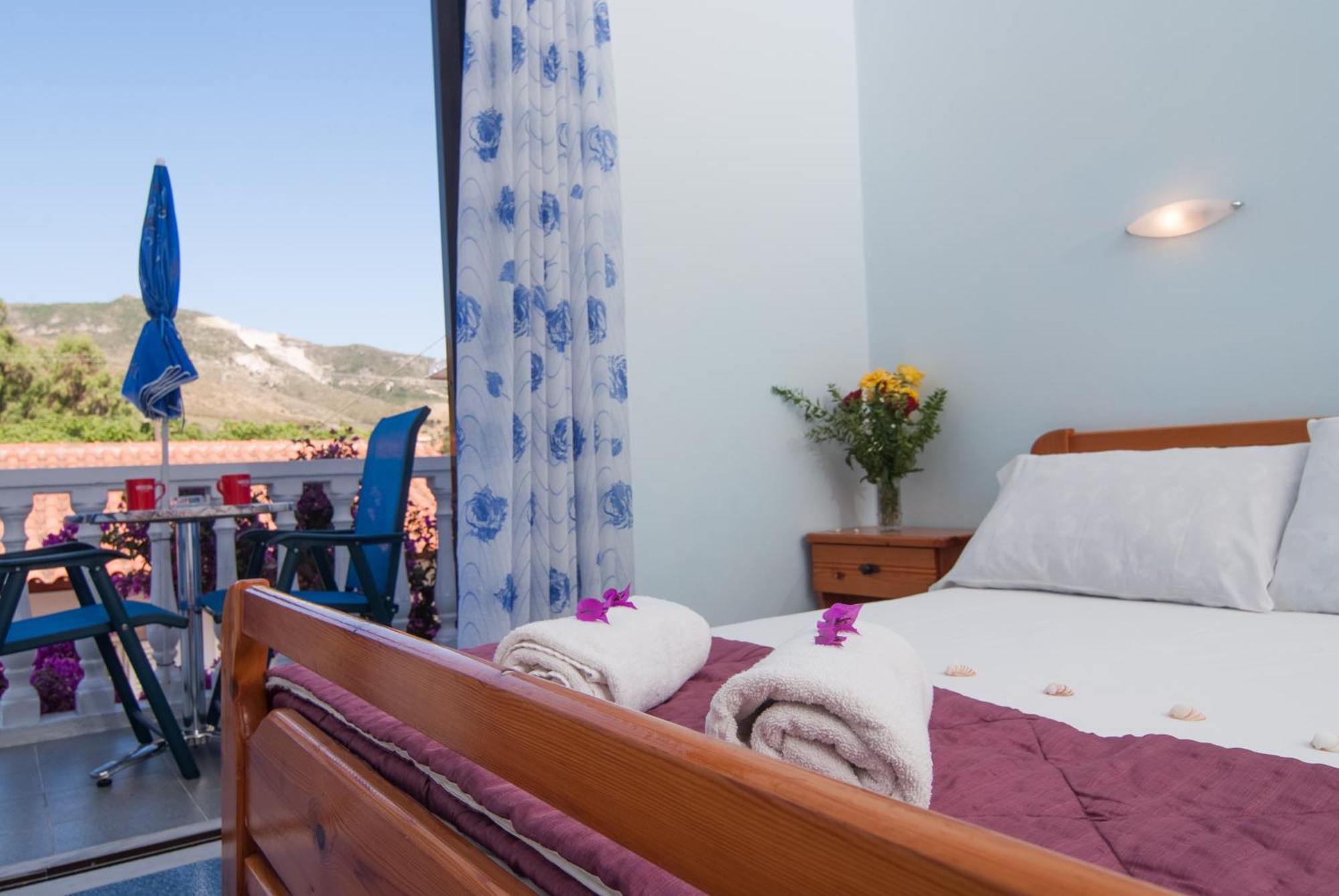 Dina Studios Kalamákion Chambre photo